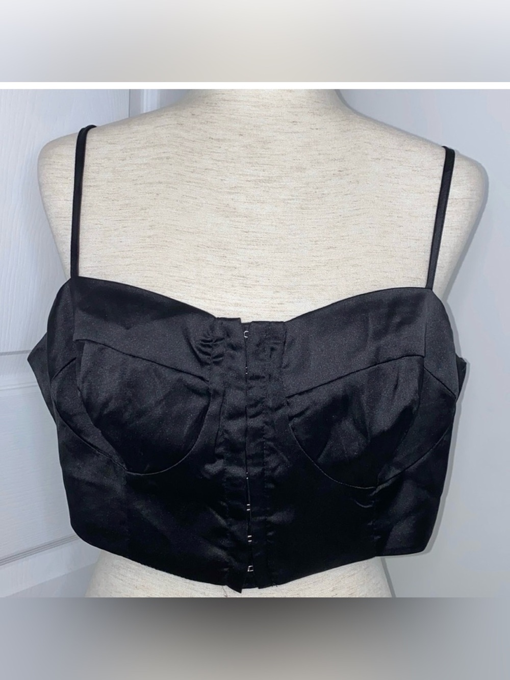 Missguided Satin Hook and Eye Front Bralet NWT size 10